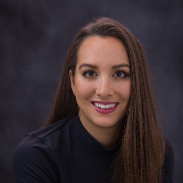 Caroline Curry profile picture