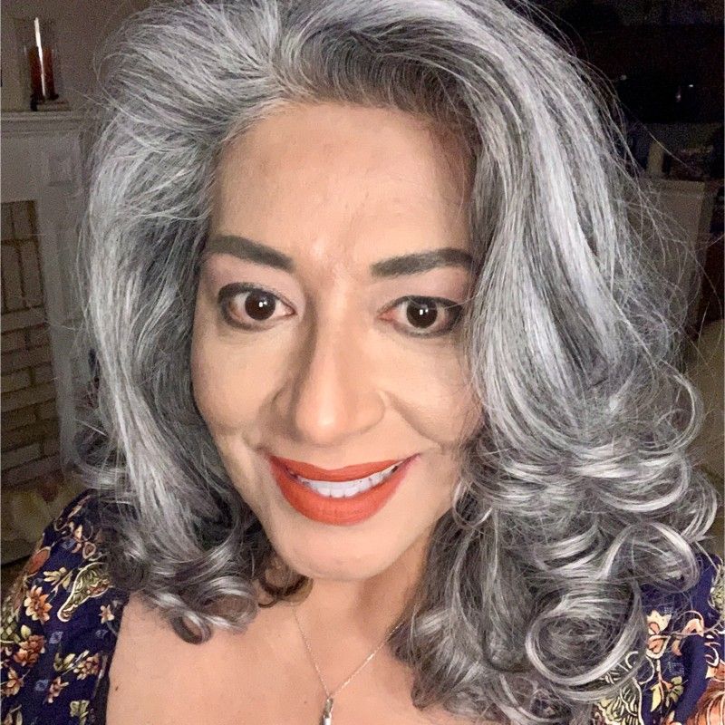 Carmina Reyes profile picture