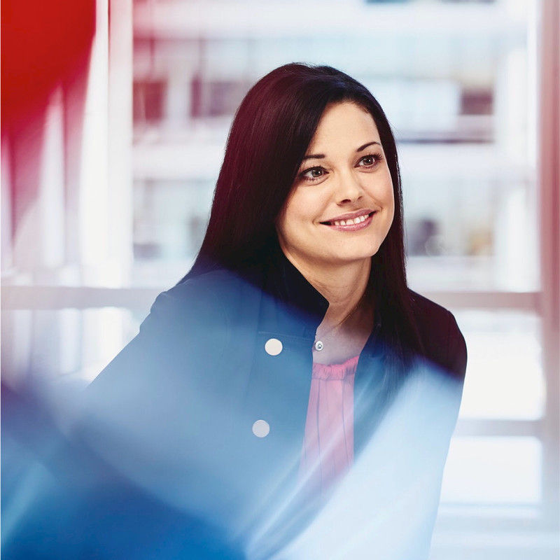 Catherine St Arnault profile picture
