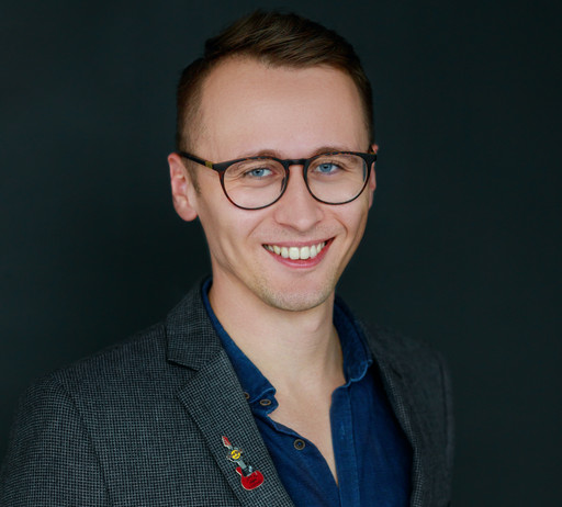 Zdjęcie na czarnym tle - Jakub Furman, Sales manager