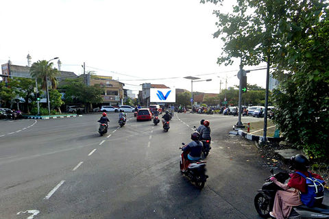 PEREMPATAN JL. PROF DR MOESTOPO (DEPAN UNIV AIRLANGGA), SURABAYA