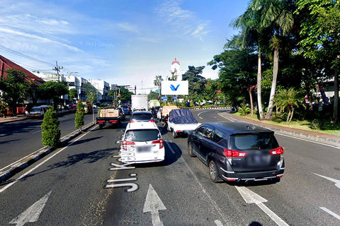 POS POLISI PEREMPATAN KEBUNROJO (DEKAT PUSAT GROSIR SURABAYA), SURABAYA