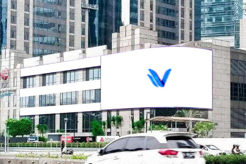 THE ICONIC BURSA EFEK LED JL. JENDRAL SUDIRMAN, JAKARTA PUSAT