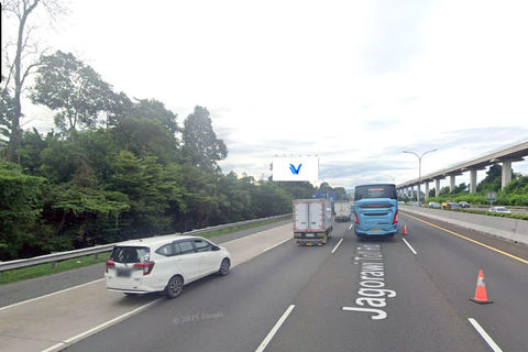 JL. TOL JAGORAWI KM 11+450, JAKARTA TIMUR