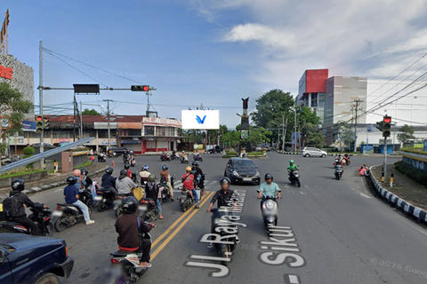 PEREMPATAN SWETA JL. TGH. FAISAL - JL. SELAPARANG, LOMBOK