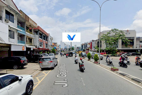 MEDIAN JL. GAJAH MADA - JL. HIJAS, PONTIANAK