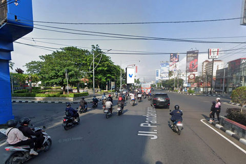 JL. PANDANARAN (DEPAN TAMAN PANDANARAN), SEMARANG