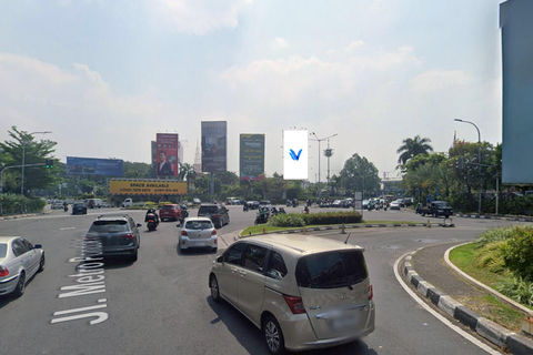 PEREMPATAN PONDOK INDAH JL. MARGAGUNA RAYA, JAKARTA SELATAN