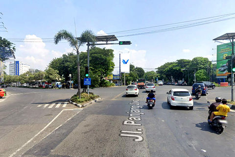 PEREMPATAN PRAPEN PANJANG JIWO, SURABAYA