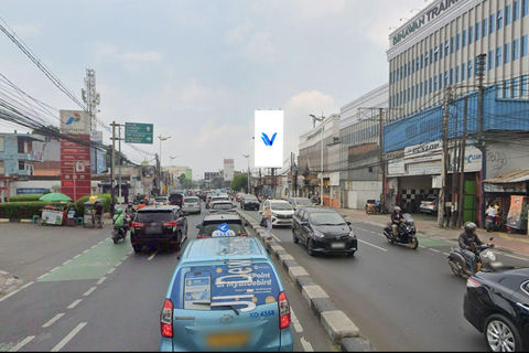 JL. DEWI SARTIKA (DEKAT LAMPU MERAH KAMPUS BINAWAN), JAKARTA TIMUR