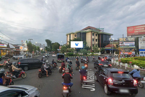 JL. INDRAPRASTA - SEMARANG (TAMAN HOTEL SILIWANGI), SEMARANG