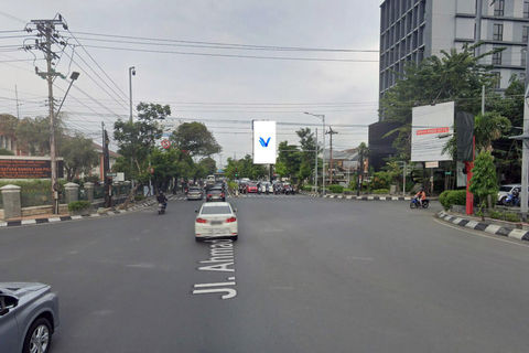 JL. A. YANI SEMARANG PEREMPATAN ERLANGGA - DEPAN HOTEL HAKA, SEMARANG
