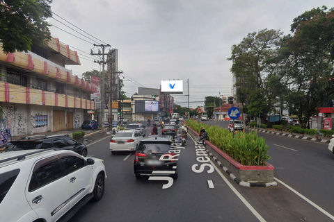 PEREMPATAN JL. BRIGJEND KATAMSO - JL. A. YANI, SEMARANG