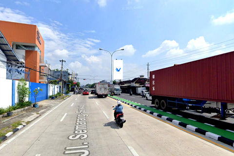 JL. AHMAD YANI PERTIGAAN TERMINAL KARTOSURO, SOLO