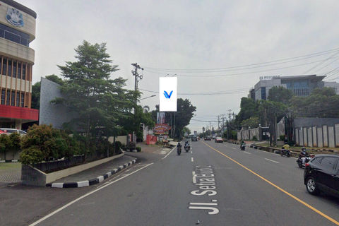 JL. SULTAN AGUNG (DEPAN BAKMI GAJAH), SEMARANG