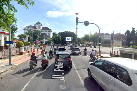 JL. RAYA DARMO (DEKAT BANK JATIM), SURABAYA