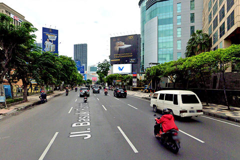 JL. BASUKI RAHMAT (DEPAN BANK STANDARD CHARTERD), SURABAYA