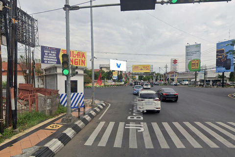 JL. DR. CIPTO (PEREMPATAN MILO SMP 2 SEMARANG), SEMARANG
