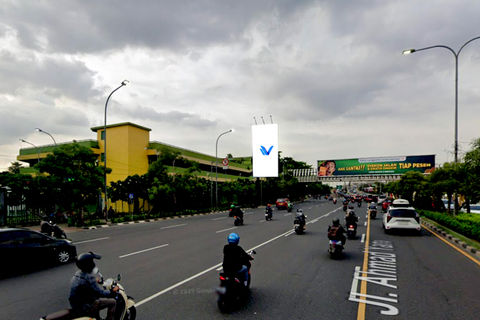JL. JENDRAL AHMAD YANI (DEPAN GOR PATRIOT), BEKASI