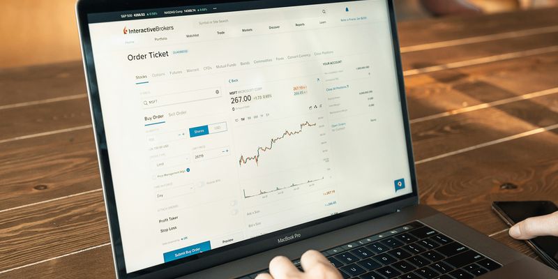 Comprehensive Financial Analysis of AMANAT HOLDINGS PJSC (AMANAT)