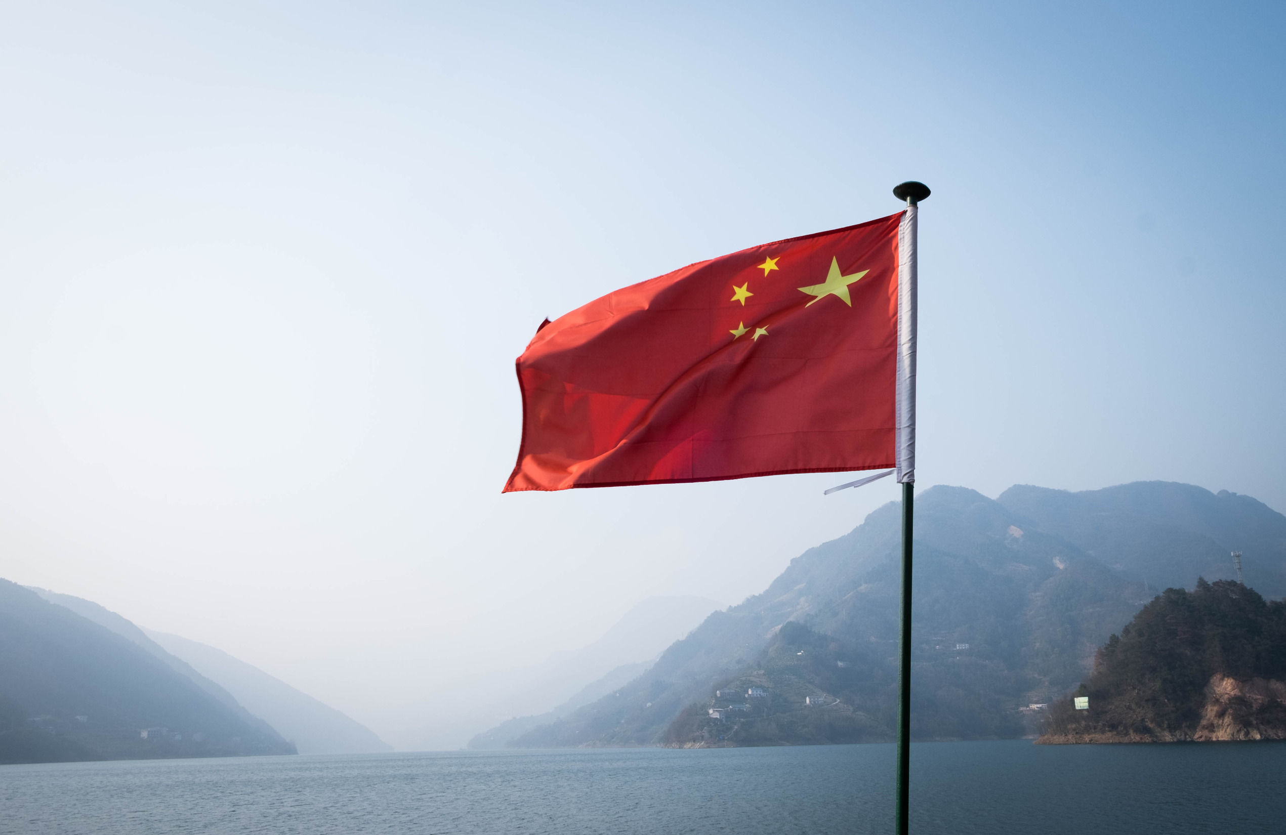chinese stocks to outperform us under trump administration