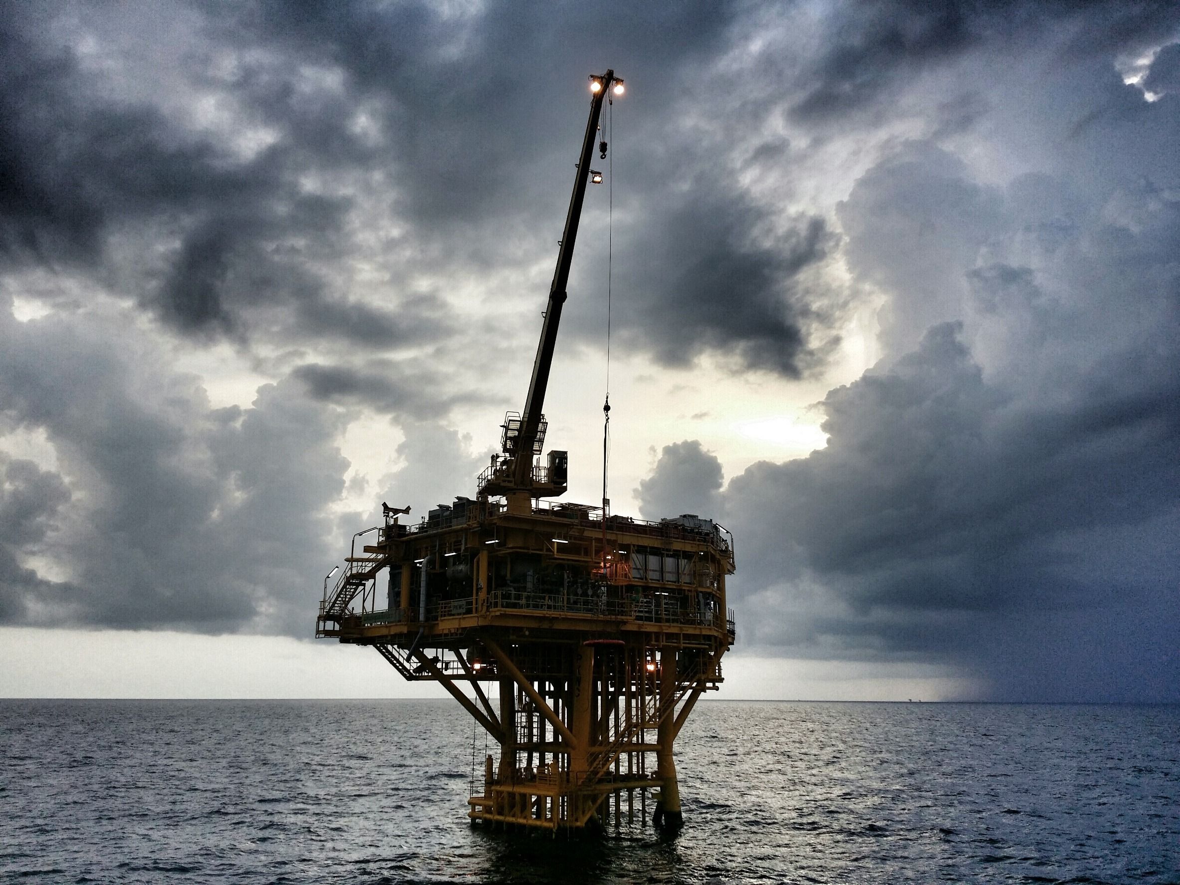 Oil steadies as traders await OPEC+ meeting signals