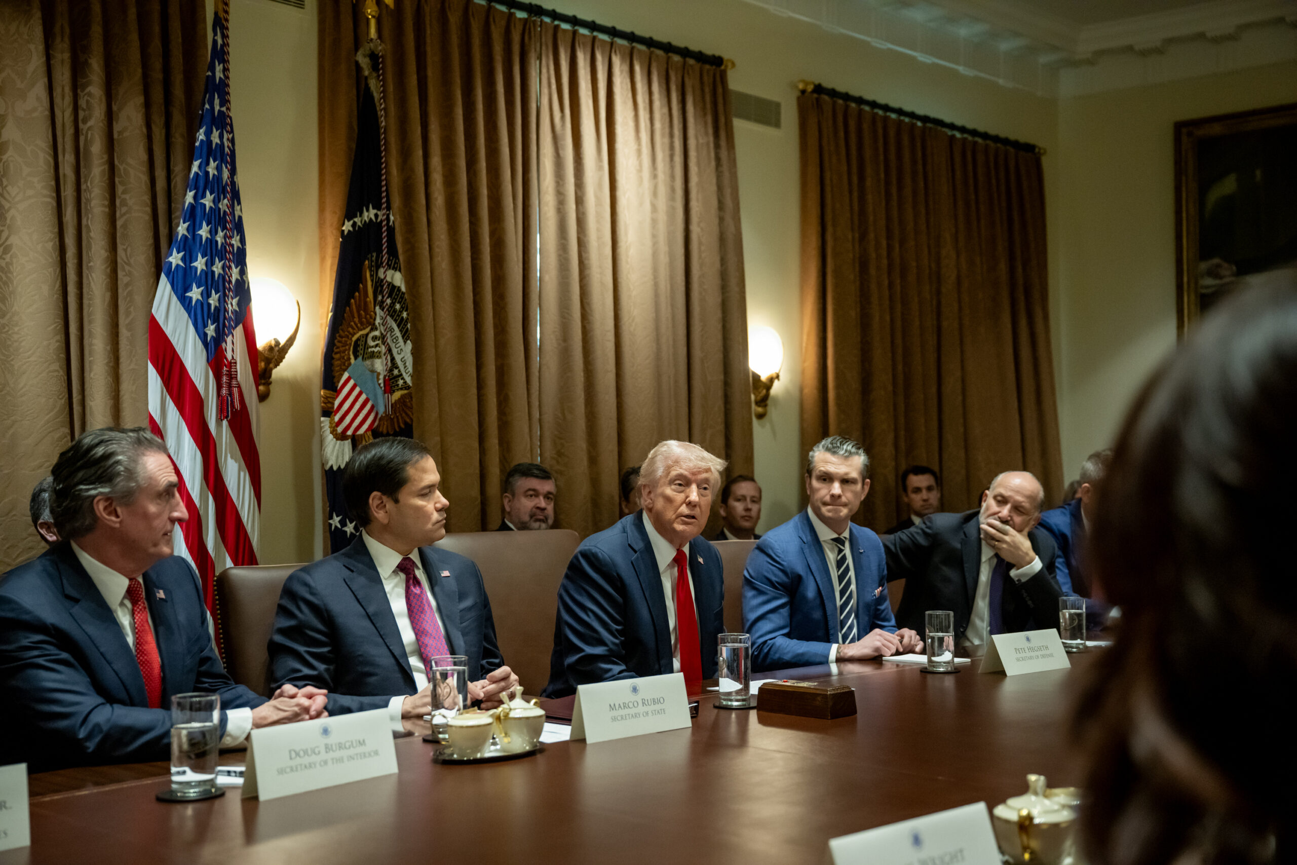 Trump in cabinet meeting