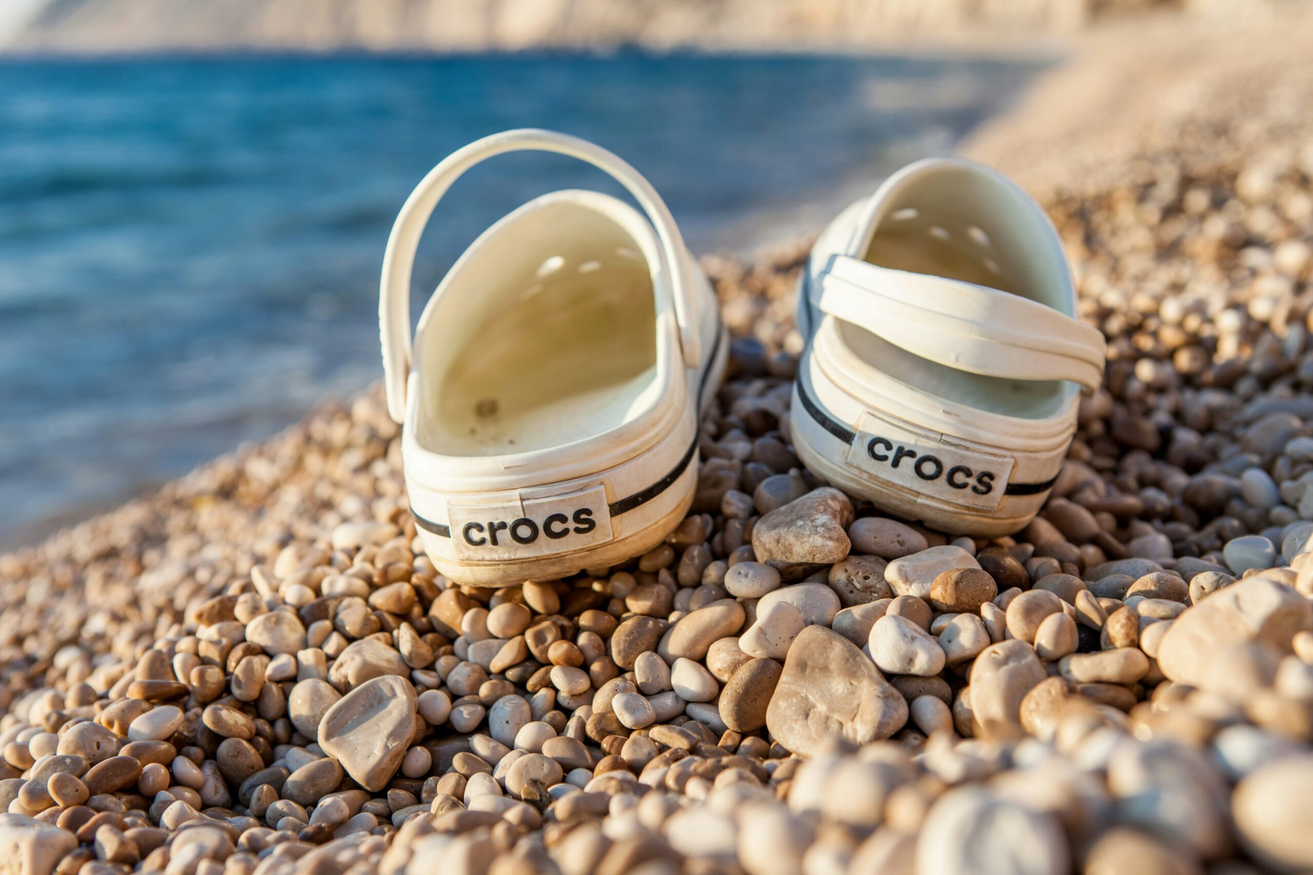 crocs stock