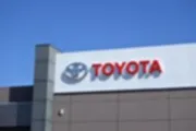 Aktienkurs von Toyota Motors ist seit Jahresbeginn um 25% gesunken – Soll man die Aktie kaufen?