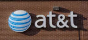 AT&#038;T asks the FCC to be stringent with 5G spectrum acquisition