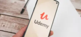 ¿Debería comprar o vender acciones de Udemy después de publicar resultados mixtos del FQ3?