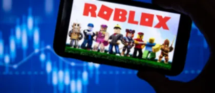 Roblox Shares Surge After Cathy Wood Takes Stake Time To Buy Invezz - roblox wood