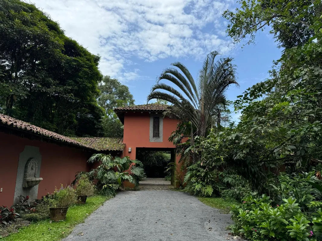 overview of Hacienda La Isla Lodge