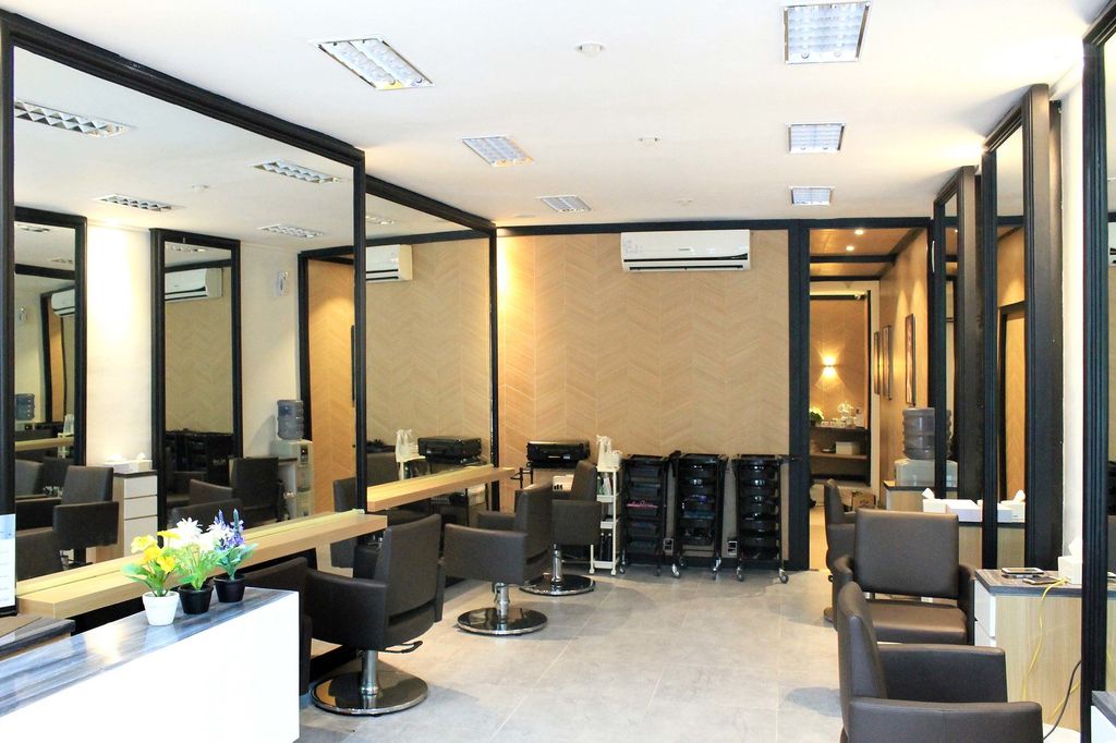 Etienne Hairdressing Graha Famili