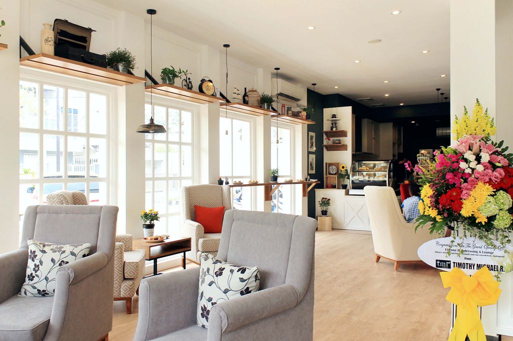 Etienne Hairdressing & Lounge