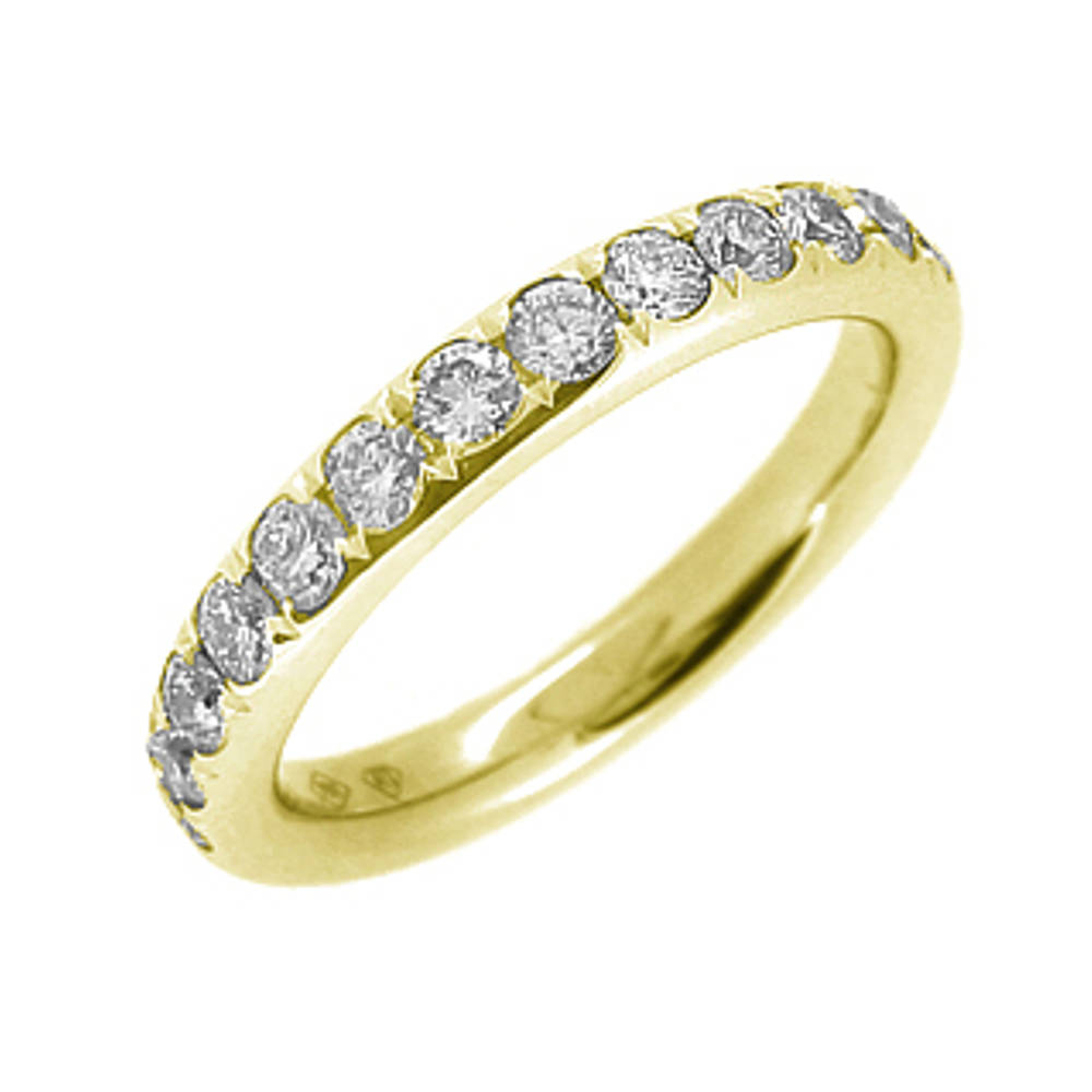 18k yellow gold brilliant cut diamond eternity ring
Carat: total diamond weight 0.43cts
Metal: 18k yellow gold