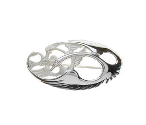 Silver Classic Oval Children of Lear Brooch