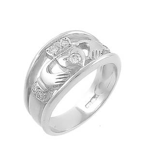 14 carat white gold 0.11cts diamonds claddagh engagement ring