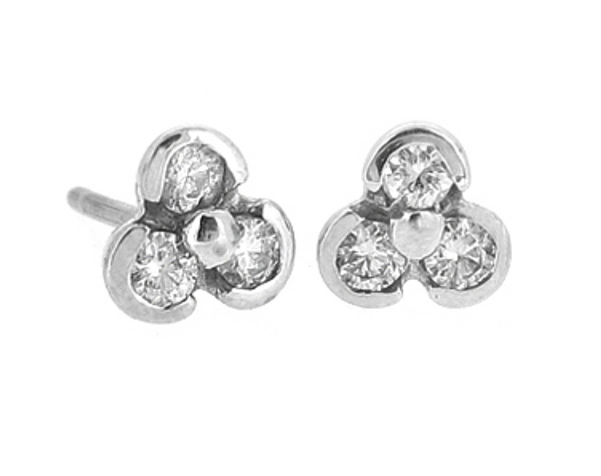 18k white gold 3st brilliant cut diamond stud earringsDETAILSCarat: diamond total weight 0.31cts