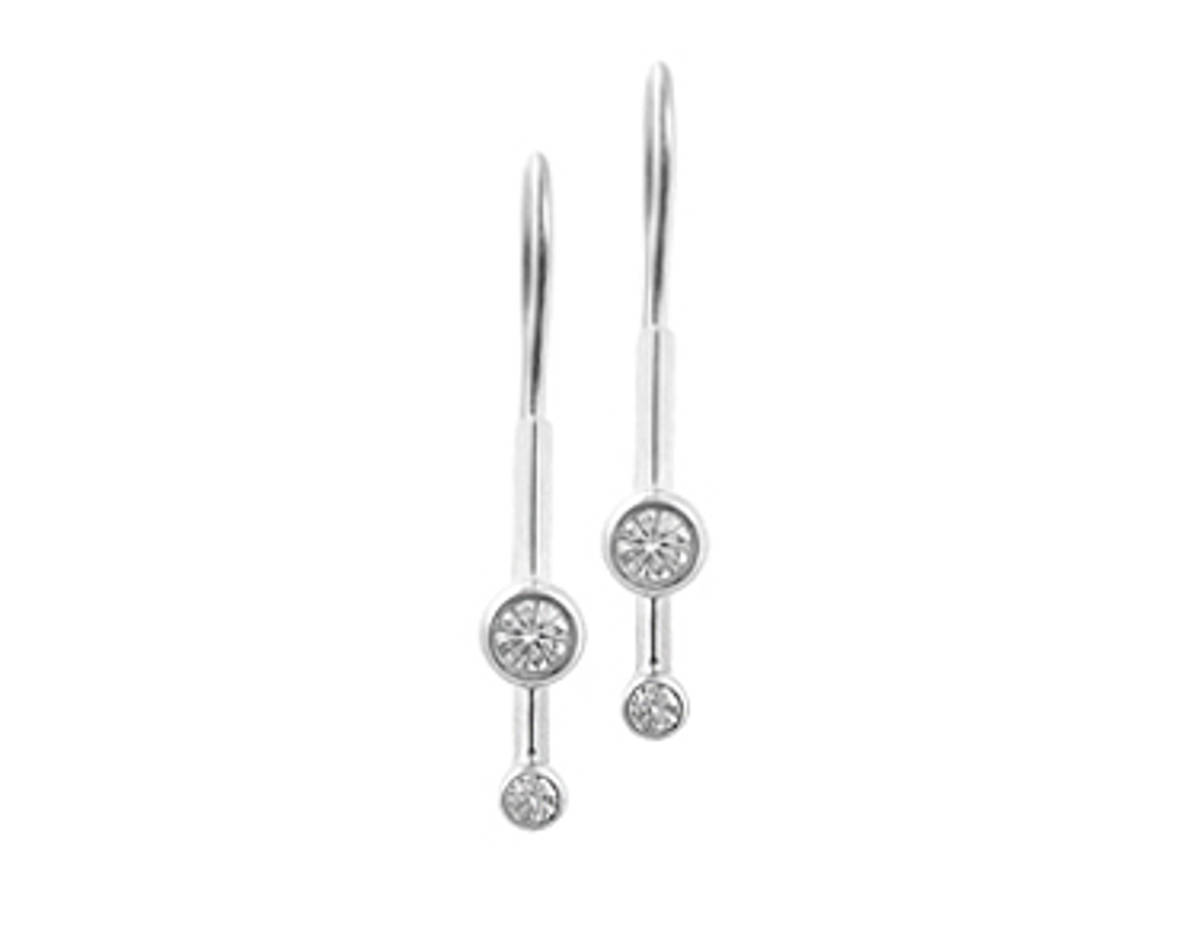 18k white gold brilliant cut diamond rubover set hoop earringsDETAILSCarat: diamond total weight 0.38cts FIT & SIZEwidth  0.4cmdrop  3cm