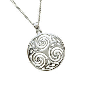 Silver Celtic Round  18" Pendant