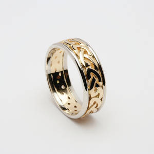 14 carat man's Celtic eternity ring in yellow gold with white gold rims