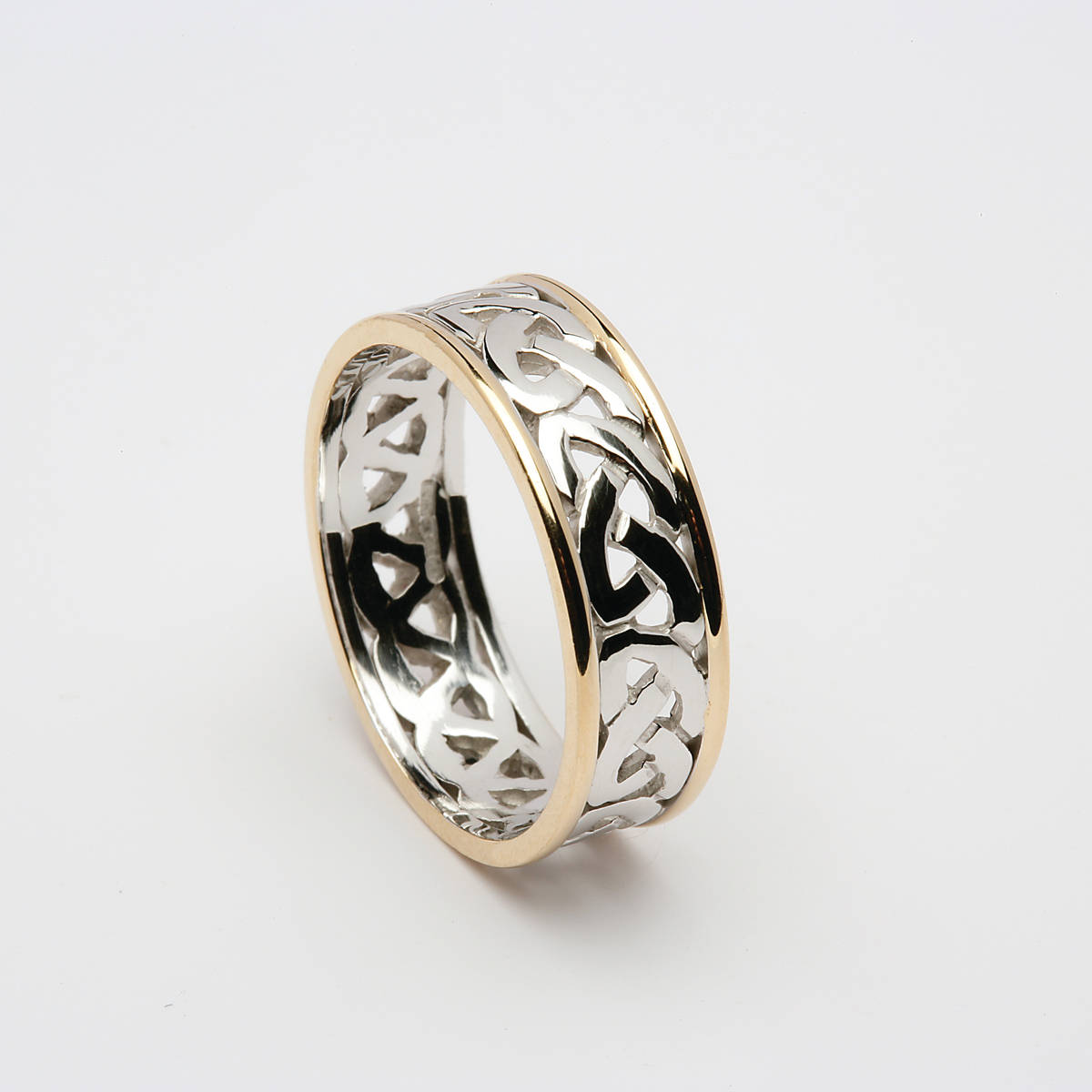 14 ct white gold open knot band with yellow rims