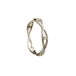 10 carat white gold Celtic lady's diamond set ring
