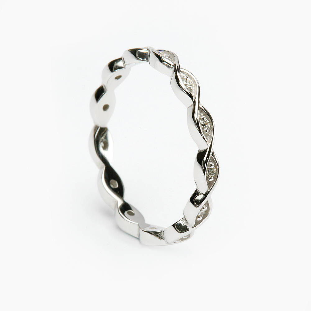 Platinum lady's two lines entwined wedding ring with 0.10 carat weight diamonds