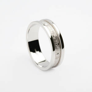 14 carat white gold Arda wedding ring 