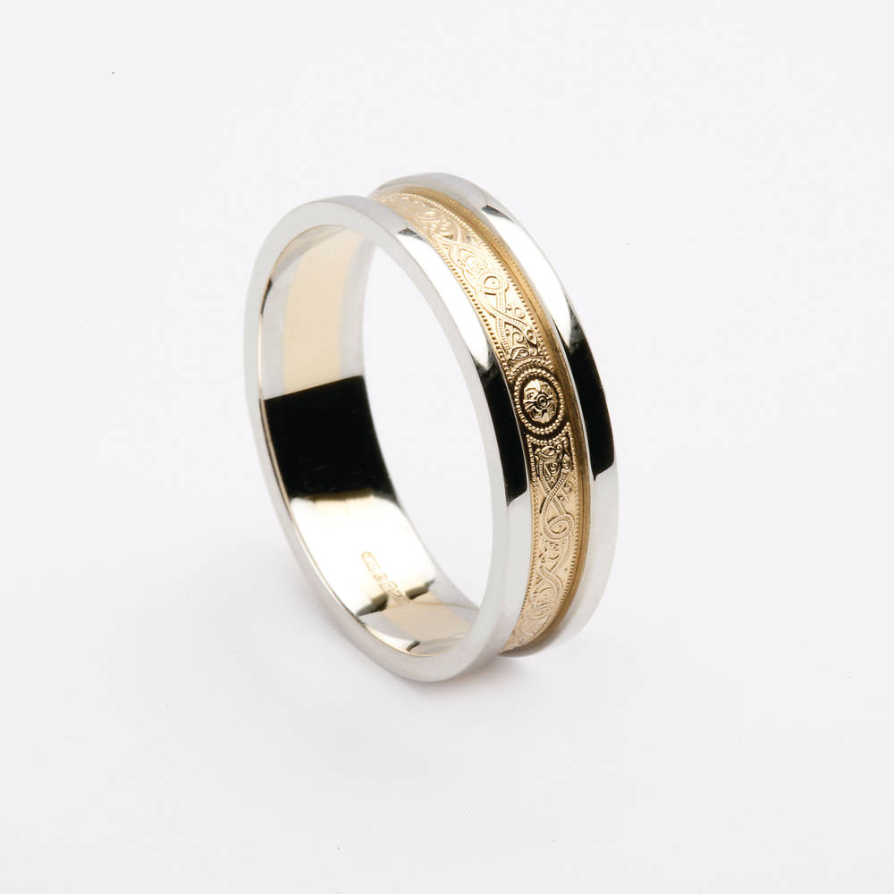 14 carat Lds 5.5 Mm Wide Wedding Band Universal Fit With Very Narrow Yellow Gold Arda Centre And With Heavy Flat White Gold Rims