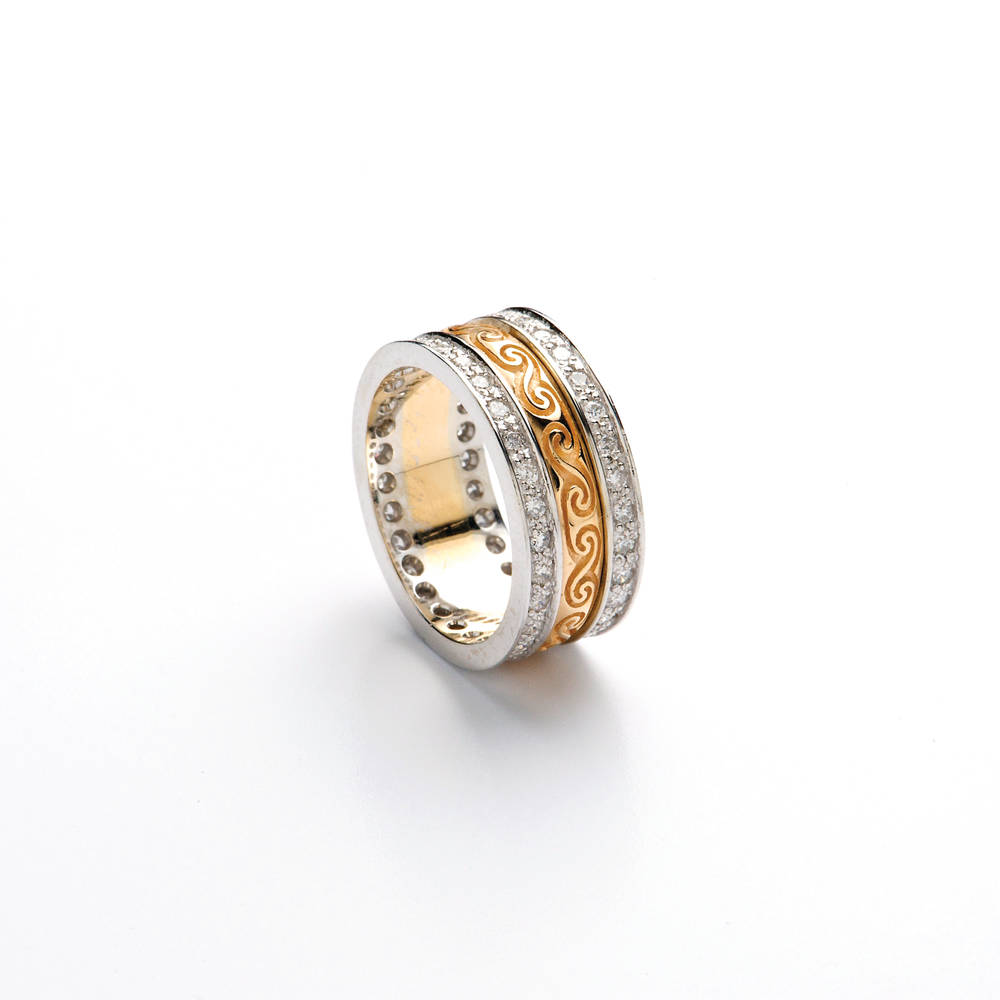14 carat yellow gold lady's D/shape Celtic design etched&nbsp;diamond&nbsp;set celtic band.7.9mm wideJust exquisite ,to be sure.