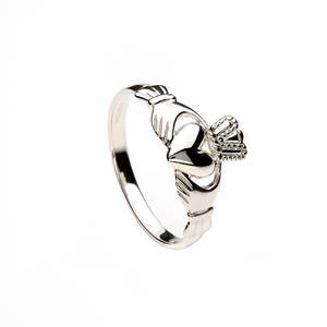 Silver man's claddagh ring