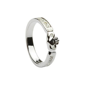Silver CZ set claddagh ring